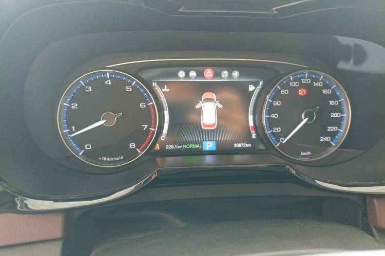 Used GAC Trumpchi GS8 2017 320T Two-Wheel Drive Luxury Smart Connectivity Version (7 Seats) Instrument Cluster