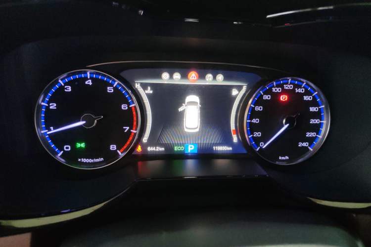 Used GAC Trumpchi GS8 2017 320T Two-Wheel Drive Luxury Smart Connectivity Version (7 Seats) Instrument Cluster