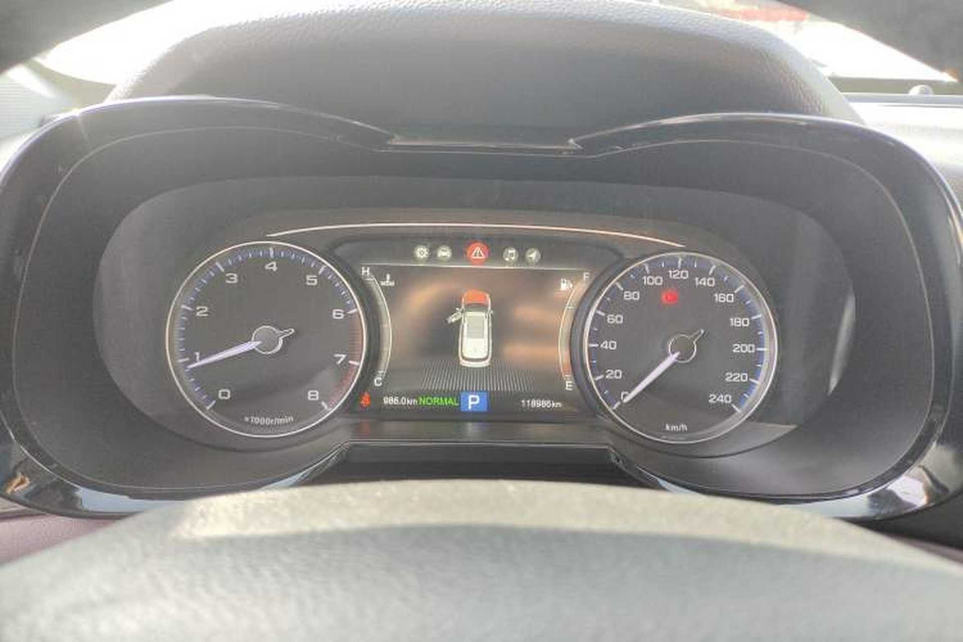Used GAC Trumpchi GS8 2017 320T Two-Wheel Drive Luxury Smart Connectivity Version (7 Seats) Instrument Cluster