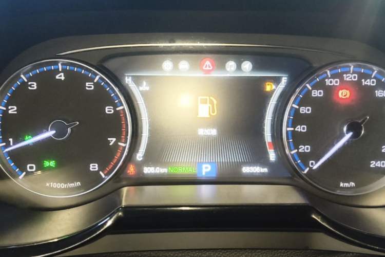 Used GAC Trumpchi GS8 2017 320T Two-Wheel Drive Luxury Smart Connectivity Version (7 Seats) Instrument Cluster