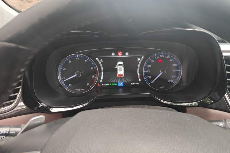 Used GAC Trumpchi GS8 2017 320T Two-Wheel Drive Luxury Smart Connectivity Version (7 Seats) Instrument Cluster