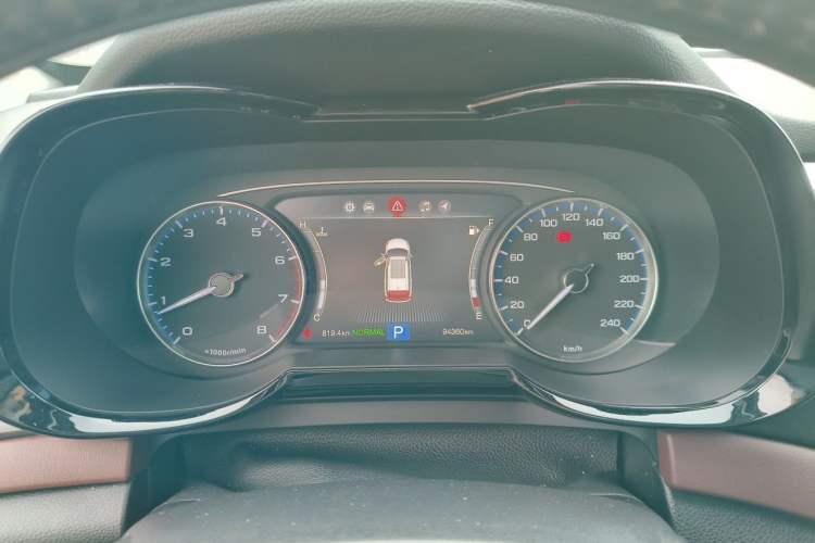 Used GAC Trumpchi GS8 2017 320T Two-Wheel Drive Luxury Smart Connectivity Version (7 Seats) Instrument Cluster