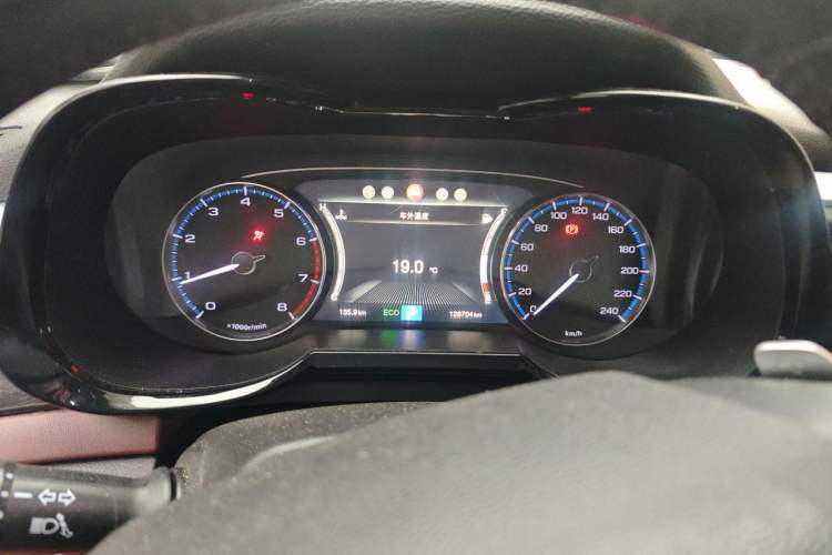Used GAC Trumpchi GS8 2017 320T Two-Wheel Drive Luxury Smart Connectivity Version (7 Seats) Instrument Cluster