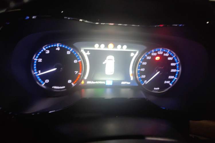 Used GAC Trumpchi GS8 2017 320T Two-Wheel Drive Luxury Smart Connectivity Version (7 Seats) Instrument Cluster