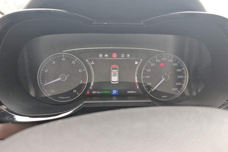 Used GAC Trumpchi GS8 2017 320T Two-Wheel Drive Luxury Smart Connectivity Version (7 Seats) Instrument Cluster