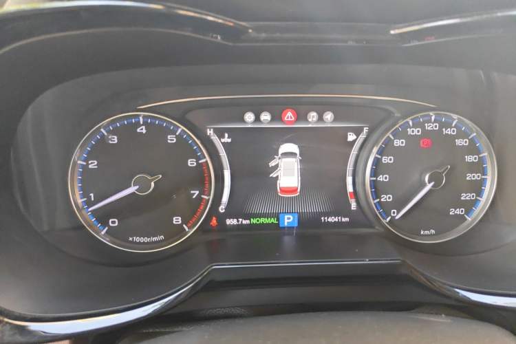 Used GAC Trumpchi GS8 2017 320T Two-Wheel Drive Luxury Smart Connectivity Version (7 Seats) Instrument Cluster