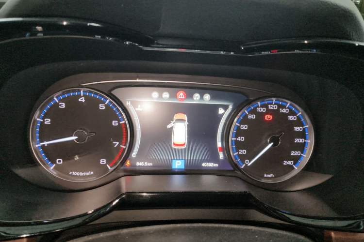 Used GAC Trumpchi GS8 2017 320T Two-Wheel Drive Luxury Smart Connectivity Version (7 Seats) Instrument Cluster