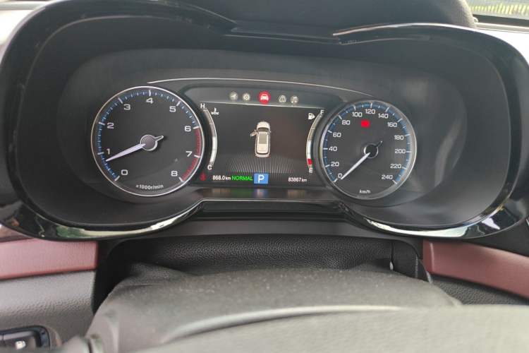 Used GAC Trumpchi GS8 2017 320T Two-Wheel Drive Luxury Smart Connectivity Version (7 Seats) Instrument Cluster