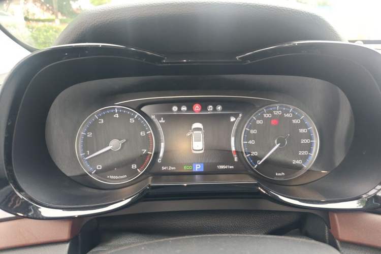 Used GAC Trumpchi GS8 2017 320T Two-Wheel Drive Luxury Smart Connectivity Version (7 Seats) Instrument Cluster