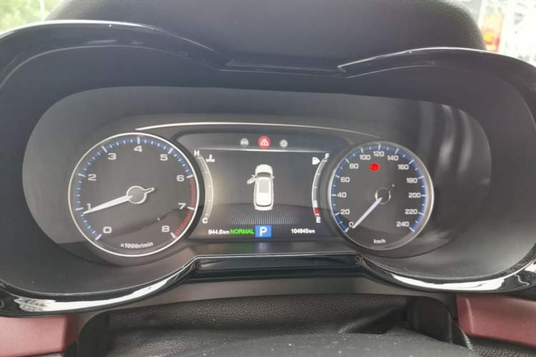 Used GAC Trumpchi GS8 2017 320T Two-Wheel Drive Luxury Smart Connectivity Version (7 Seats) Instrument Cluster