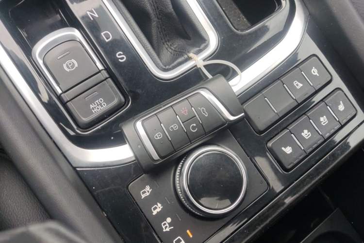 Used GAC Trumpchi GS8 2017 320T Four-Wheel Drive Luxury Smart Connectivity Version (7 Seats) Interior 1