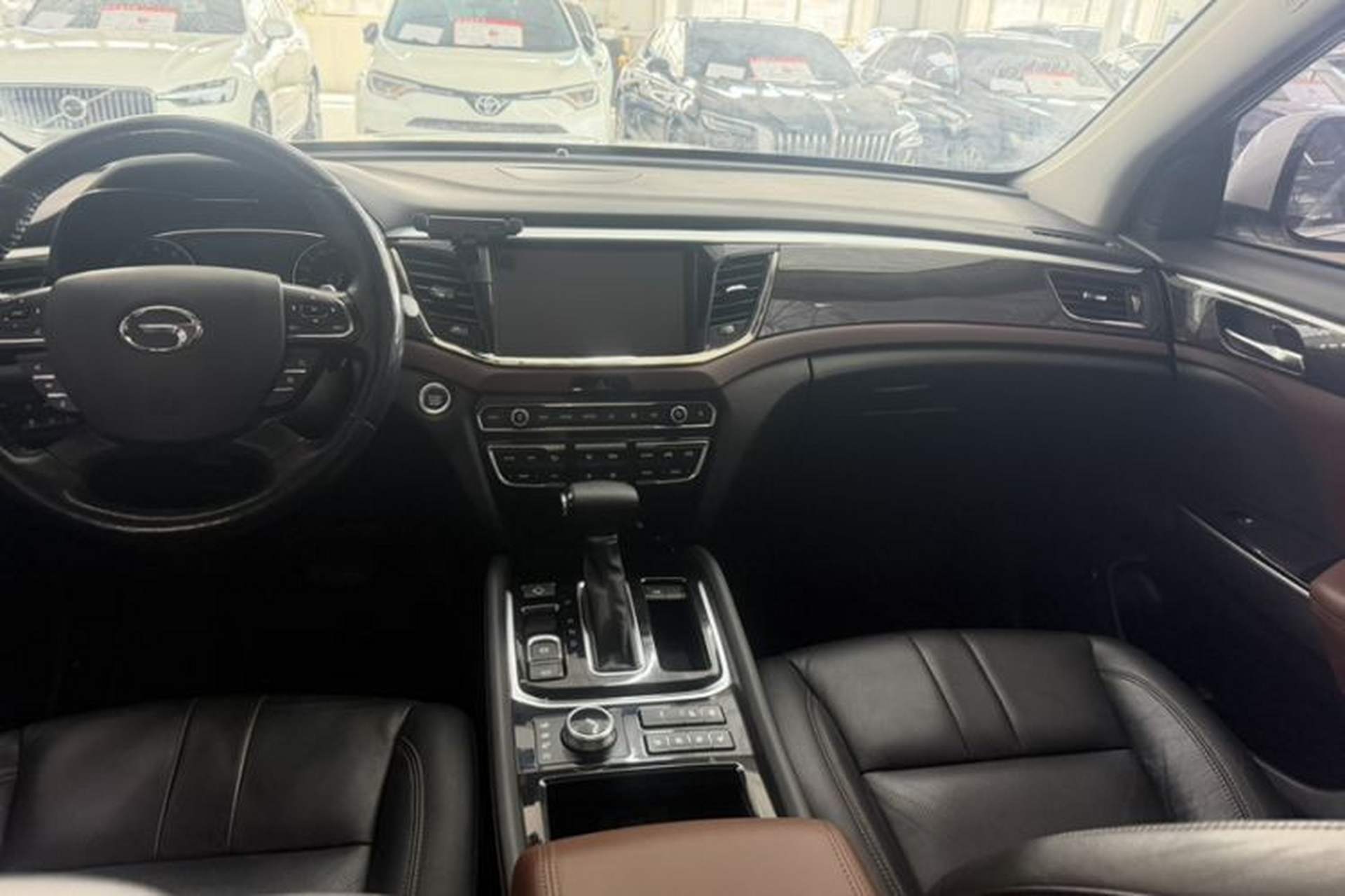 Used GAC Trumpchi GS8 2017 320T Four-Wheel Drive Luxury Smart Connectivity Version (7 Seats) Interior 1