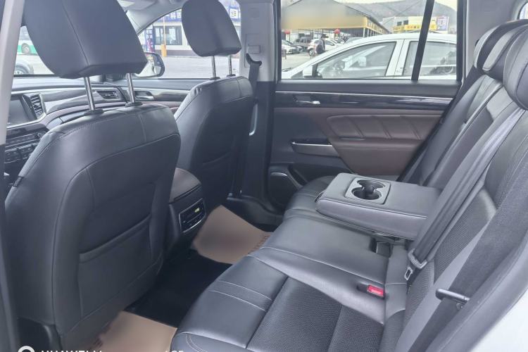 Used GAC Trumpchi GS8 2017 320T Two-Wheel Drive Luxury Edition (7 Seats) Interior 3