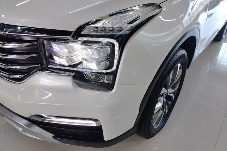 Used GAC Trumpchi GS8 2017 320T Four-Wheel Drive Luxury Smart Connectivity Version (7 Seats) Left Front Headlight