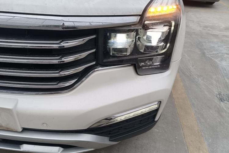 Used GAC Trumpchi GS8 2017 320T Two-Wheel Drive Luxury Smart Connectivity Version (7 Seats) Left Front Headlight
