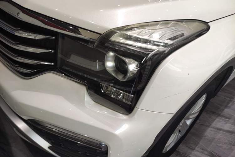 Used GAC Trumpchi GS8 2017 320T Two-Wheel Drive Luxury Edition (7 Seats) Left Front Headlight