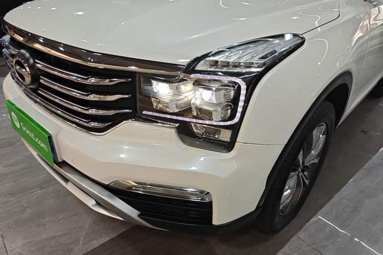 Used GAC Trumpchi GS8 2017 320T Two-Wheel Drive Luxury Smart Connectivity Version (7 Seats) Left Front Headlight