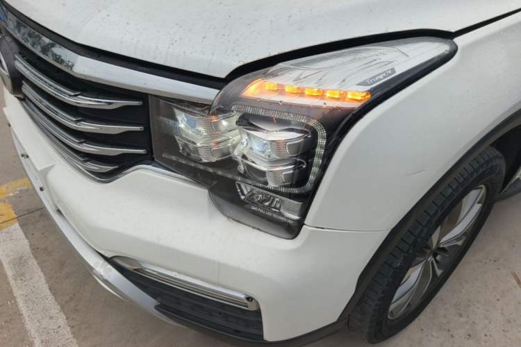 Used GAC Trumpchi GS8 2017 320T Two-Wheel Drive Luxury Smart Connectivity Version (7 Seats) Left Front Headlight