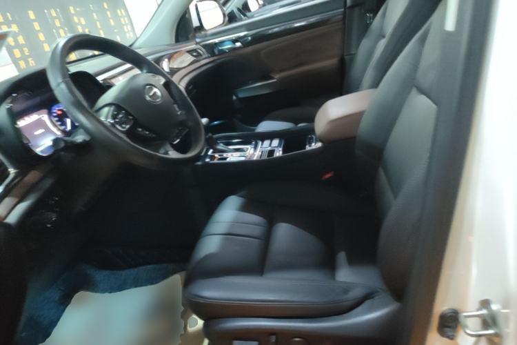 Used GAC Trumpchi GS8 2017 320T Two-Wheel Drive Luxury Edition (7 Seats) Left Front Seat