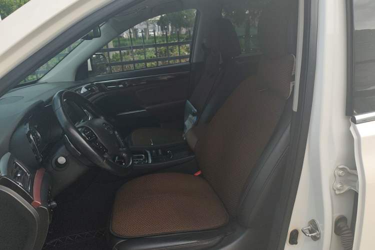 Used GAC Trumpchi GS8 2017 320T Two-Wheel Drive Luxury Smart Connectivity Version (7 Seats) Left Front Seat
