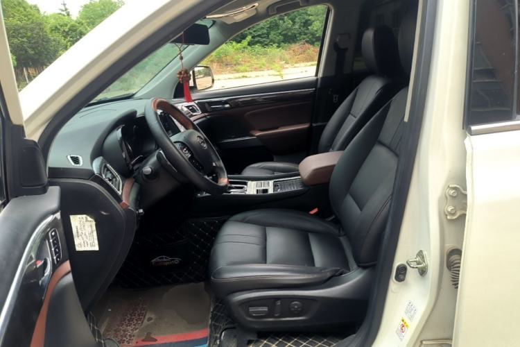 Used GAC Trumpchi GS8 2017 320T Two-Wheel Drive Luxury Smart Connectivity Version (7 Seats) Left Front Seat
