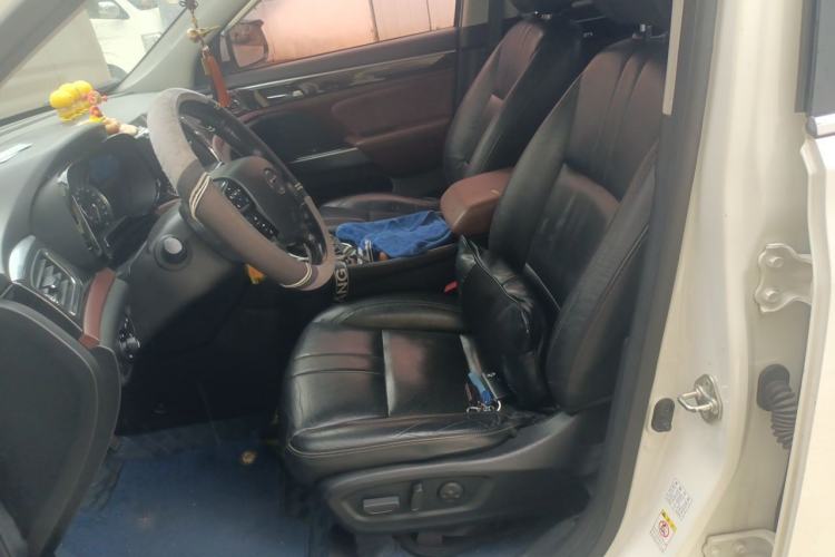 Used GAC Trumpchi GS8 2017 320T Two-Wheel Drive Luxury Smart Connectivity Version (7 Seats) Left Front Seat