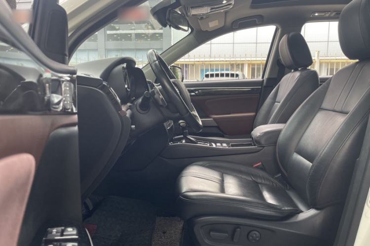 Used GAC Trumpchi GS8 2017 320T Two-Wheel Drive Luxury Smart Connectivity Version (7 Seats) Left Front Seat
