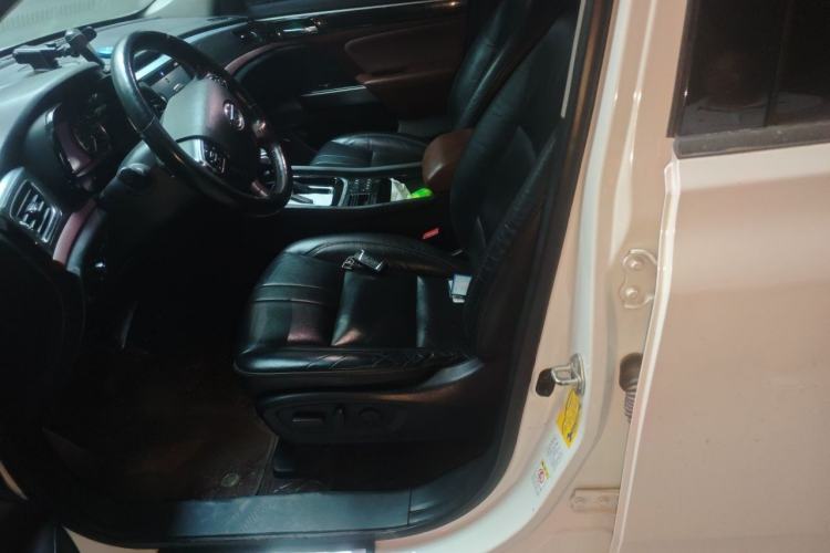 Used GAC Trumpchi GS8 2017 320T Two-Wheel Drive Luxury Smart Connectivity Version (7 Seats) Left Front Seat