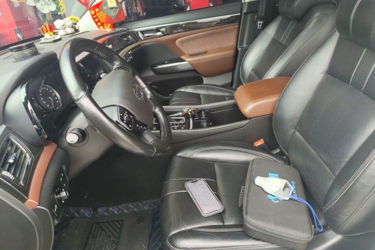 Used GAC Trumpchi GS8 2017 320T Two-Wheel Drive Luxury Smart Connectivity Version (7 Seats) Left Front Seat