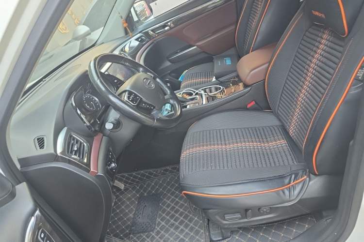Used GAC Trumpchi GS8 2017 320T Two-Wheel Drive Luxury Smart Connectivity Version (7 Seats) Left Front Seat