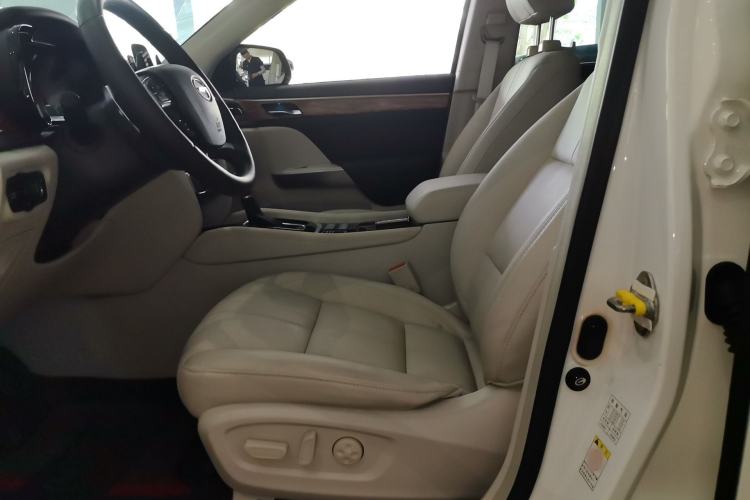 Used GAC Trumpchi GS8 2017 320T Two-Wheel Drive Luxury Smart Connectivity Version (7 Seats)