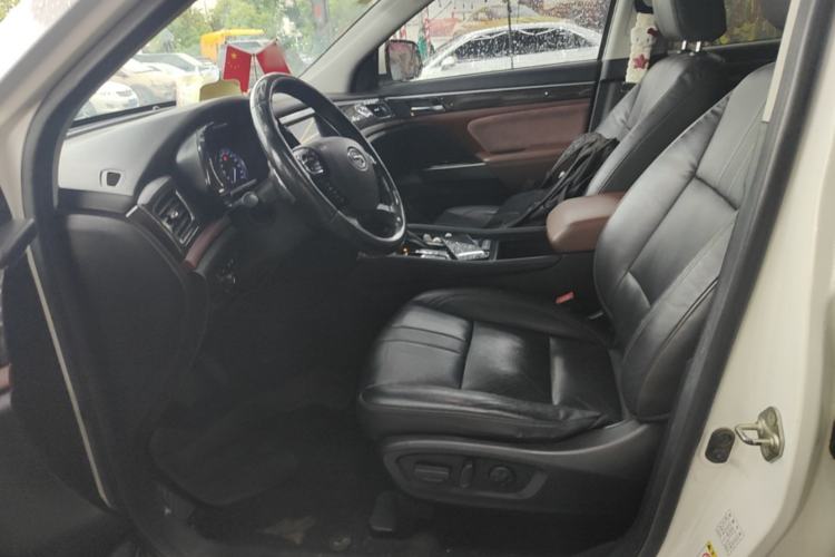 Used GAC Trumpchi GS8 2017 320T Two-Wheel Drive Luxury Smart Connectivity Version (7 Seats) Left Front Seat