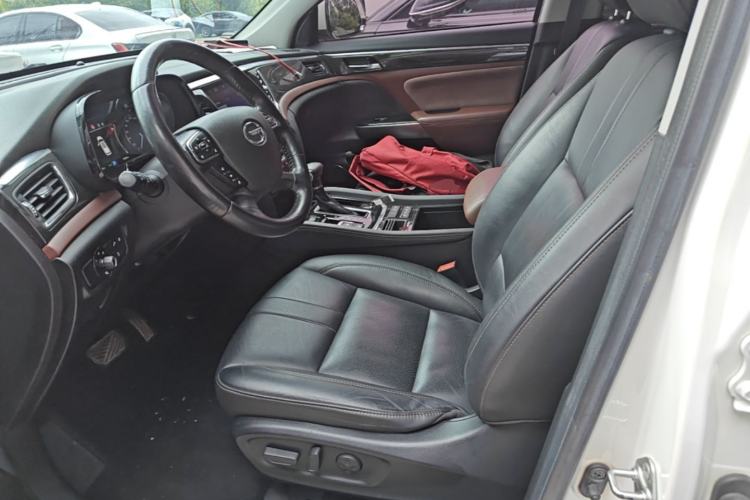 Used GAC Trumpchi GS8 2017 320T Two-Wheel Drive Luxury Smart Connectivity Version (7 Seats) Left Front Seat