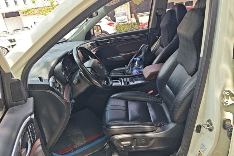 Used GAC Trumpchi GS8 2017 320T Two-Wheel Drive Luxury Smart Connectivity Version (7 Seats) Left Front Seat