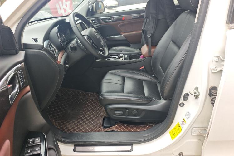 Used GAC Trumpchi GS8 2017 320T Two-Wheel Drive Luxury Smart Connectivity Version (7 Seats) Left Front Seat