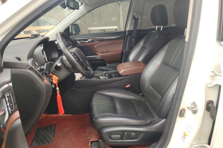 Used GAC Trumpchi GS8 2017 320T Two-Wheel Drive Luxury Smart Connectivity Version (7 Seats) Left Front Seat