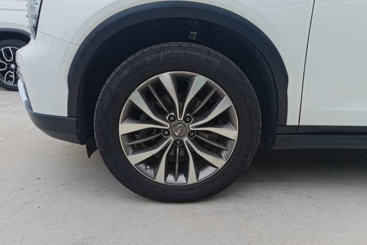 Used GAC Trumpchi GS8 2017 320T Two-Wheel Drive Luxury Smart Connectivity Version (7 Seats) Left Front Wheel Hub
