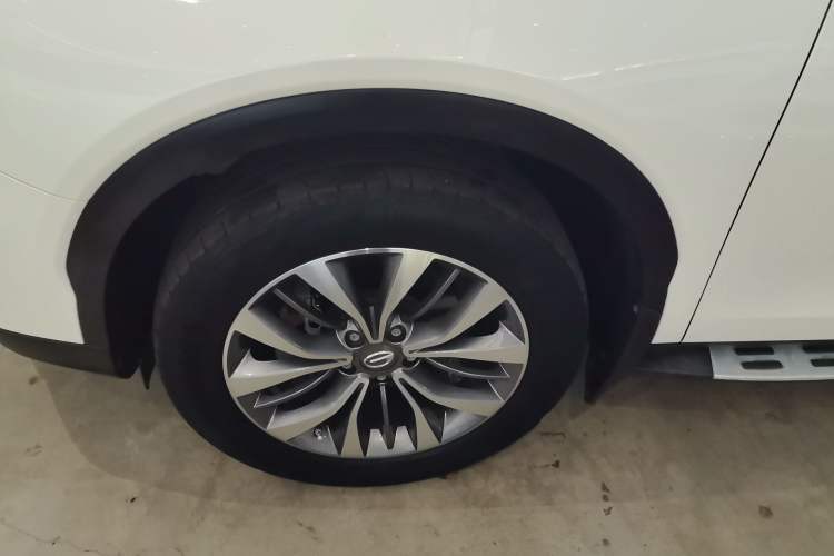 Used GAC Trumpchi GS8 2017 320T Two-Wheel Drive Luxury Smart Connectivity Version (7 Seats)