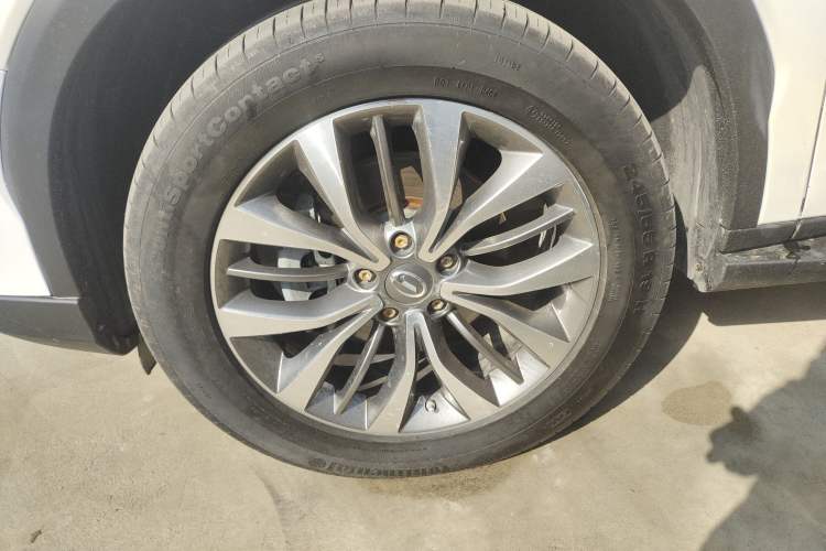 Used GAC Trumpchi GS8 2017 320T Two-Wheel Drive Luxury Smart Connectivity Version (7 Seats) Left Front Wheel Hub
