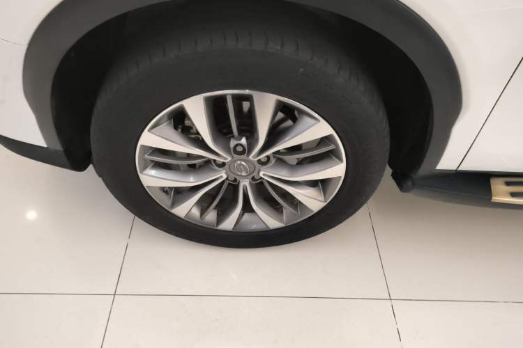 Used GAC Trumpchi GS8 2017 320T Two-Wheel Drive Luxury Smart Connectivity Version (7 Seats) Left Front Wheel Hub