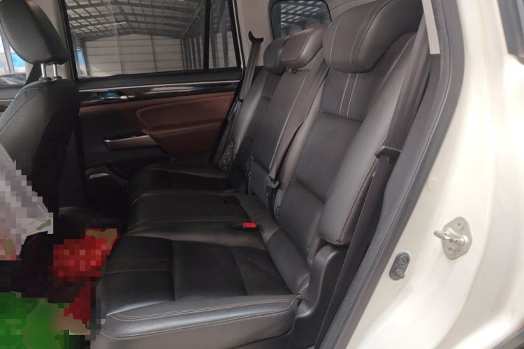 Used GAC Trumpchi GS8 2017 320T Two-Wheel Drive Luxury Smart Connectivity Version (7 Seats) Left Rear Seat