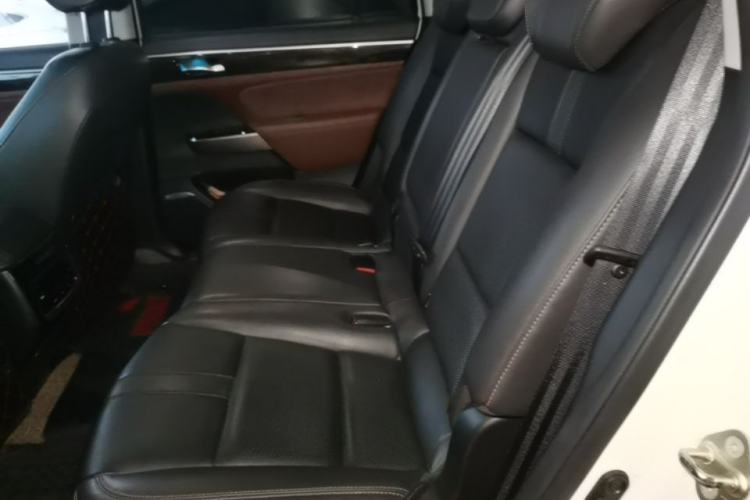 Used GAC Trumpchi GS8 2017 320T Two-Wheel Drive Luxury Smart Connectivity Version (7 Seats) Left Rear Seat
