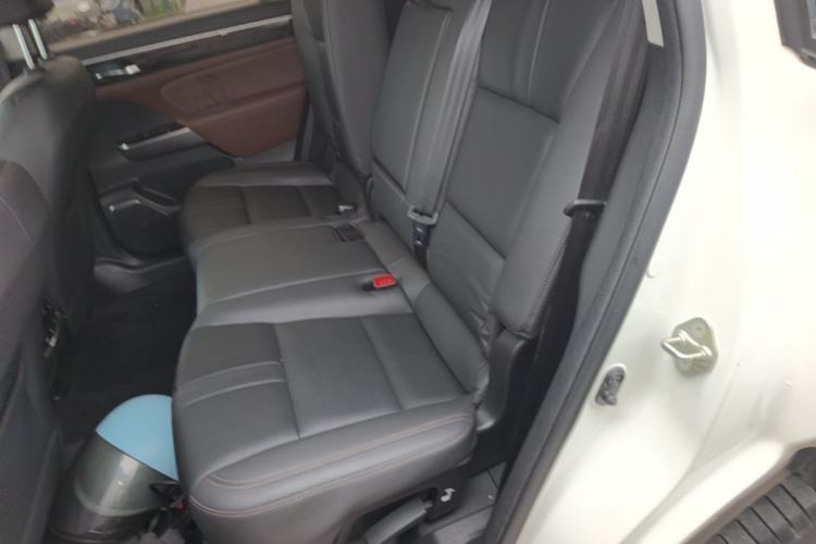 Used GAC Trumpchi GS8 2017 320T Two-Wheel Drive Luxury Smart Connectivity Version (7 Seats) Left Rear Seat