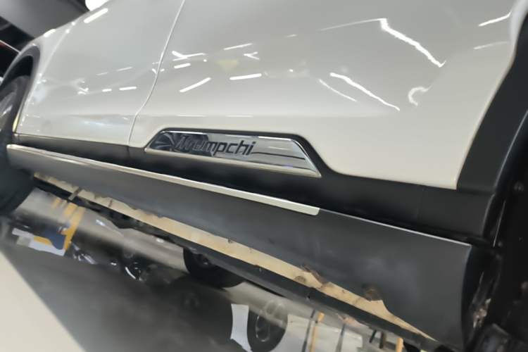 Used GAC Trumpchi GS8 2017 320T Four-Wheel Drive Luxury Smart Connectivity Version (7 Seats) Left Side Sill