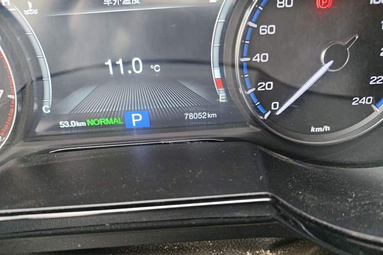 Used GAC Trumpchi GS8 2017 320T Two-Wheel Drive Luxury Smart Connectivity Version (7 Seats) Odometer Close Up