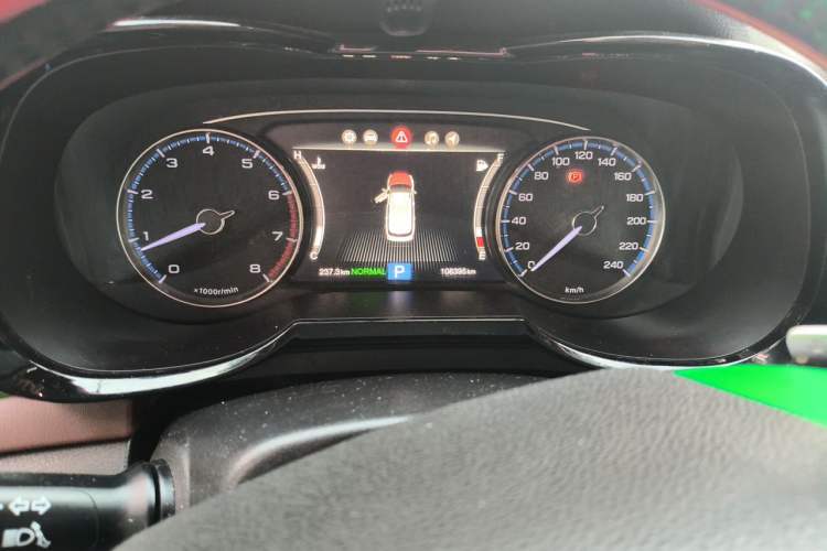 Used GAC Trumpchi GS8 2017 320T Two-Wheel Drive Luxury Smart Connectivity Version (7 Seats) Odometer Close Up