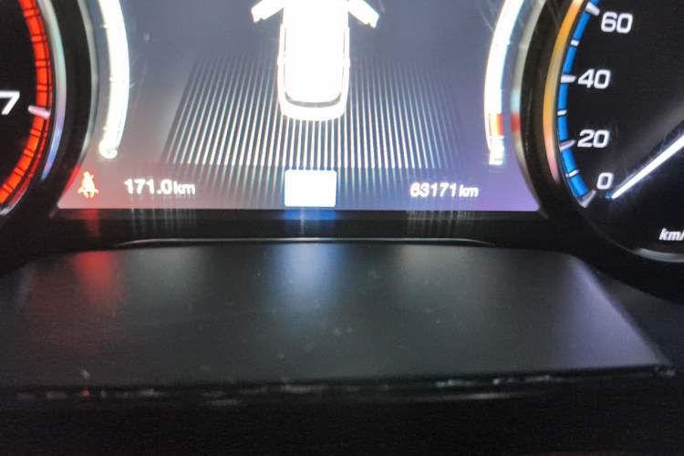 Used GAC Trumpchi GS8 2017 320T Two-Wheel Drive Luxury Smart Connectivity Version (7 Seats) Odometer Close Up