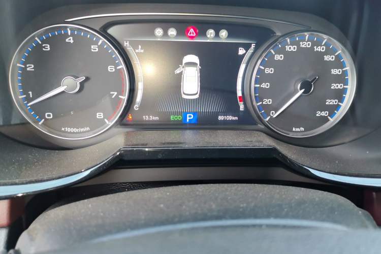 Used GAC Trumpchi GS8 2017 320T Four-Wheel Drive Luxury Smart Connectivity Version (7 Seats) Odometer Close Up