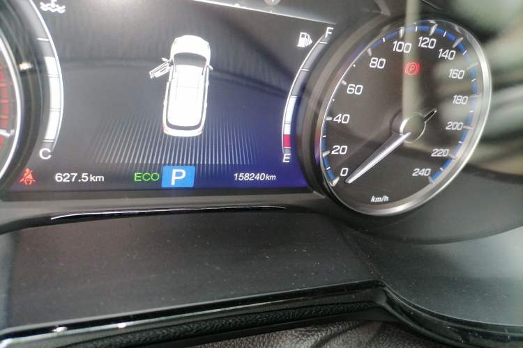 Used GAC Trumpchi GS8 2017 320T Two-Wheel Drive Luxury Smart Connectivity Version (7 Seats) Odometer Close Up