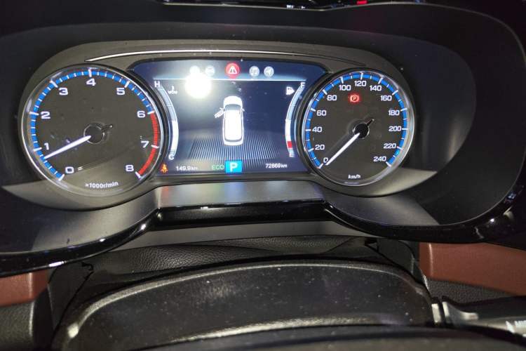 Used GAC Trumpchi GS8 2017 320T Two-Wheel Drive Luxury Smart Connectivity Version (7 Seats) Odometer Close Up
